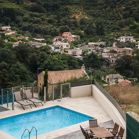 Piedra Villa Manoliopoulon